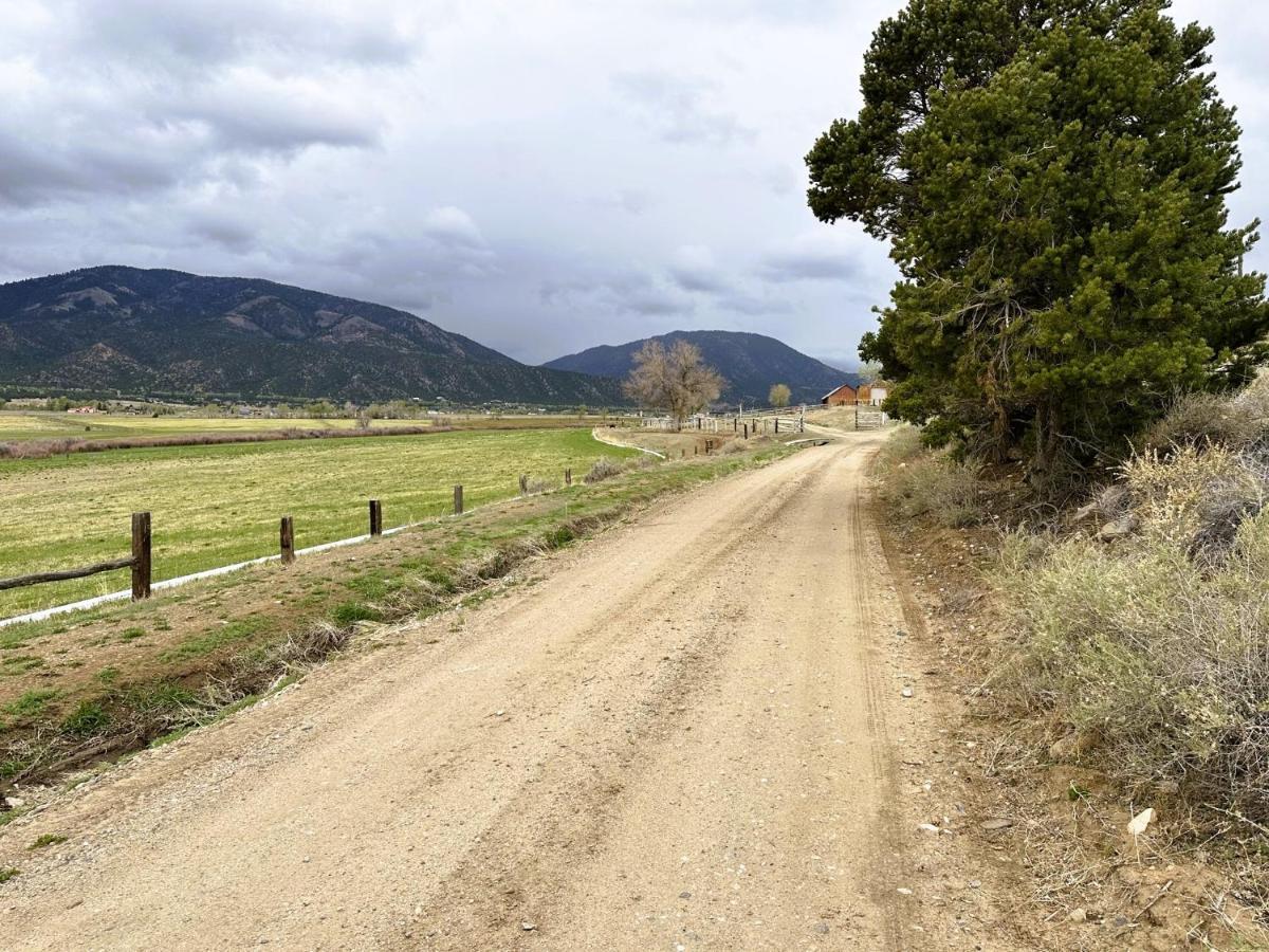Вилла Private Retreat On Working Horse And Cattle Ranch Салида Экстерьер фото