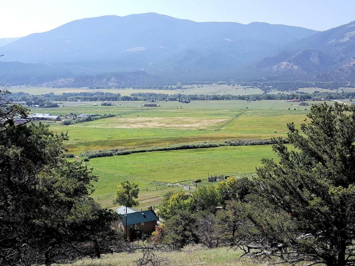 Вилла Private Retreat On Working Horse And Cattle Ranch Салида Экстерьер фото